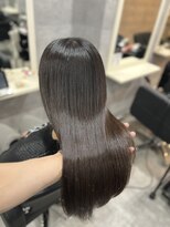 ジーナ 吉塚(Zina)&nbsp;ツヤ感たっぷりの瑞々しい髪の毛になりたい方/髪質改善/吉塚