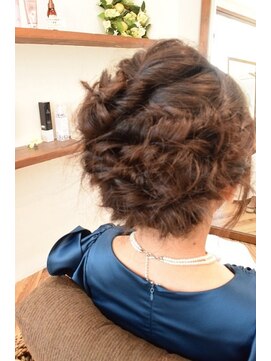 ヘアリゾート ちゅら(Hair Resort) 洋装・和装共にＯＫな大人スタイル