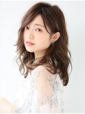 薄めバングシアーカラー美髪前髪なしイメチェンこなれミディ