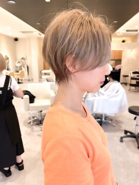 シシ 大宮(She 2.) 乾かして丸くなるショート/丸みショート/前髪/ベージュカラー