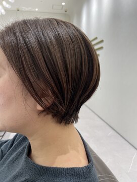 カシータフロル モゾワンダーシティ店(Casita flor) 耳掛けショートボブ
