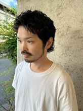 第一印象を整える、プロのメンズカット