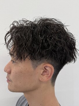 ビカムメンズヘアー 栄店(become men's hair) 縦落ちツイストスパイラルセンターパート