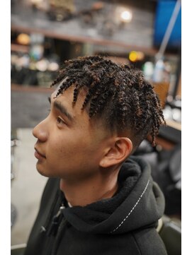 フォーコーナーズカットショップスリーセント 栄(FourCornersCutShop 3/cent) スプリングドレッド