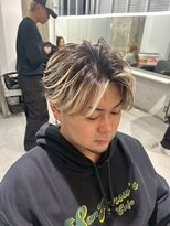 メンズサロン キング 枚方店(Men’s salon K!ng)&nbsp;フェザーショートアップバングセンターパートメンズハイライト