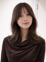 トリッカ シブヤ(TRICCA SHIBUYA)&nbsp;くびれレイヤー/くびれ巻き/ミディアムレイヤー/サイドバング