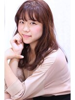 エストグラシュ(estgracieux) ふんわりウェーブ×抜け感カラー