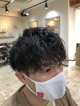 ティアラ 桜木町(TIARA) REAL SALON WORK～ツイストスパイラルP×ツーブロック　ｂｙ西山