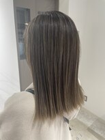 フレームプラス 御堂筋難波店(FRAME +)&nbsp;【FRAME+】白髪ぼかしハイライト