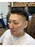 2ブロックルーズバックパーマスタイル