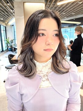 トイロ 新宿(Toiro) ミディアム☆アディクシーインナーカラー