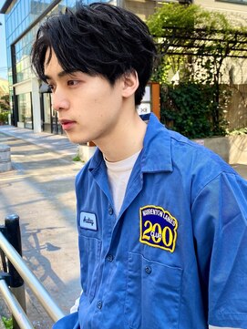 ディッセンバー 神宮前(December) 束感マッシュ/ニュアンスパーマ/ショートセンターパート/コンマ