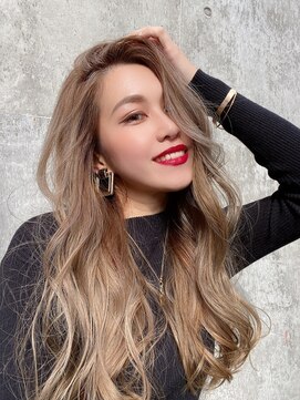 リリー(Re.ly) フォト