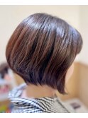 ショートボブ