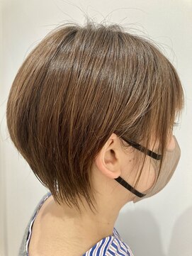 アンドザビューティ(AND THE BEAUTY) 襟足スッキリショートボブ