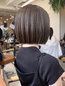 ビューレイギンザ(VIEW LEI GINZA) 切りっぱなしボブ