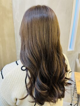 ジーナ 新宿(Zina) グレージュカラー【Zina　大越香苗】