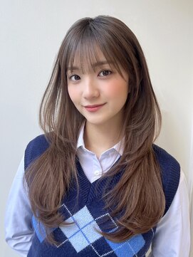 コレクティブワーク 表参道 渋谷(COLLECTIVE WORK) レイヤーカット 顔まわりレイヤー ベージュカラー 透明感カラー