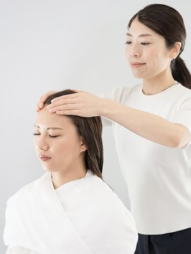 アトリエ ニューヨーク(ATELIER NEWYORK) 30代40代50代大人女性オススメヘッドキュア/ヘッドスパ/日本橋