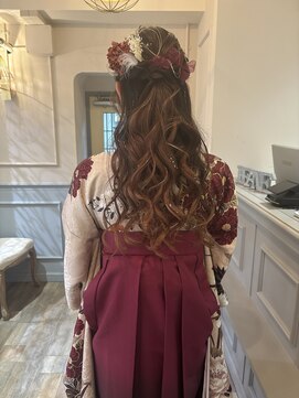 フレーム へアアンドトリートメント 天王寺北口店(FRAME) 袴ヘア