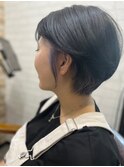 ニュアンスカラー/センターパート/ツヤ髪スタイル/ブルージュ