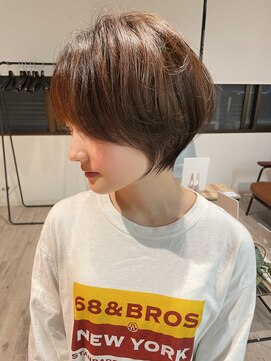 コワファーストナガサキシャンプーボーイ(COIFF1RST NAGASAKI SHAMPOO BOY) 大人ショートボブ丸みショートカットマッシュショート前髪あり