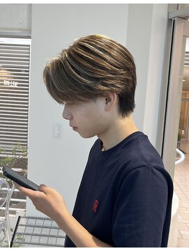 スキルアイマ(SKILL ima) センターパート/ダウンパーマ/ハイライト