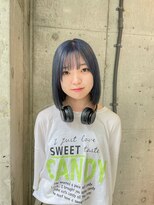 サクラ オモテサンドウ(SAKURA)&nbsp;切りっぱなしボブ×ブルーグレージュ/ブリーチ/髪質改善