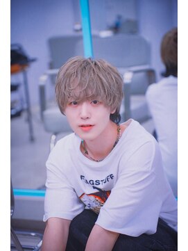 ポプルス(popls) ウルフカット/マッシュウルフ/インナーカラー/ミルクティー