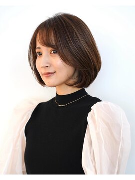 アイスバーグ(eyesburg) 前下がりボブ/丸みショートボブ/前髪あり/20代30代40代髪型