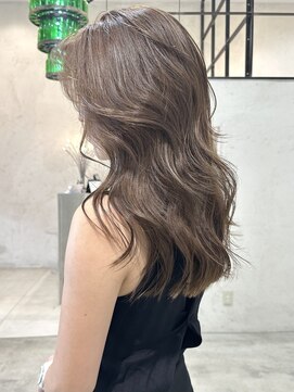 ディーン 名駅店(DEAN) 大人レイヤー　ベージュカラー　ブラウンカラー