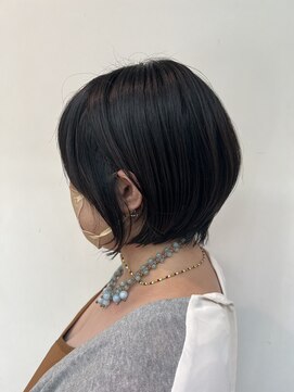 ステア ケース(stair case) くびれボブ