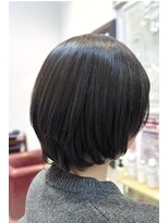 イングレス(INGRESS)&nbsp;潤い感あふれる大人の艶髪＊丸みショート