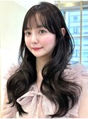 20代シースルーぱっつん前髪で結んでかわいいフェイスレイヤー