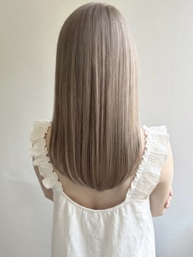 エル セルカ 高田馬場(el CERCA) ミルクティーベージュ×ストレートスタイル