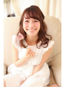 リトル 心斎橋(little) 愛されねじりハーフアップ