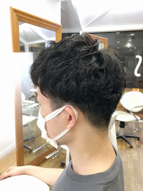 ショート　マッシュ　ショートボブ　HEADS 市川　学割　イルミナ