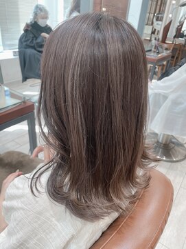 ネオリーブギンザ 銀座店(Neolive GINZA) ハイライトでシアーベージュ