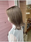 【ハイトーングレージュ】