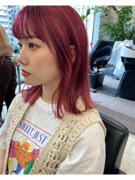 ビューズ オオサカ(VIEWS OSAKA) 大人ガーリー/チョコレート/モード/プリカール[肥後橋駅]