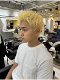 ブリーチWカラー抜きっぱスパイキーショート