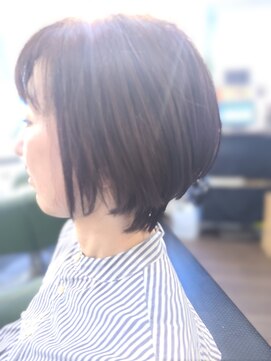 アフェーブル(affable) 動きのあるショートボブ