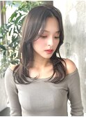 ワンカール顔周りレイヤーミディアムヘアセンター分け大人可愛い