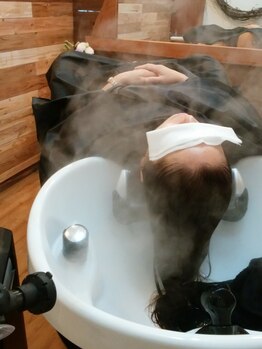 大人女性にオススメのプライベートサロン。丁寧なマンツーマン施術で髪と頭皮のお悩みを解決へ導きます♪