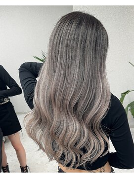 天神美容室 ダブルカラー/レイヤーカット/ハイトーン
