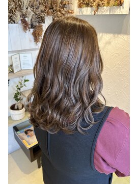 フロール(florun) オリーブベージュ×セミロング