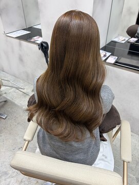 エルフレームバイワンラヴェスト(L'FLAME by one Lovest) 赤みを抑えたミルクベージュ