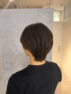 モク(mok) 丸みショート