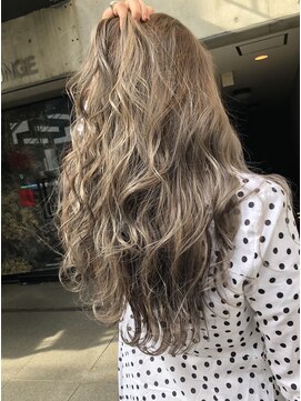 メリー(merry craftsman's factory) ハイライトセピアグレージュ！