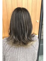 シャメル(Chamel)&nbsp;透明感ハイライト筋感たっぷりのオシャレヘア☆